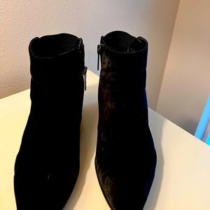 Aquatalia suede waterproof ankle boot